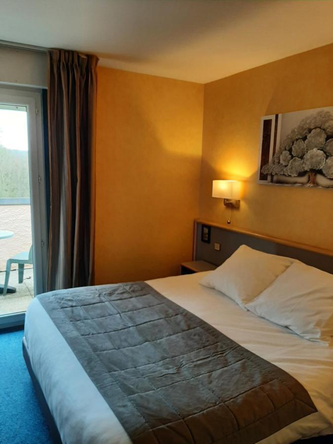 Au Relais De L'oust Hotel 3*
