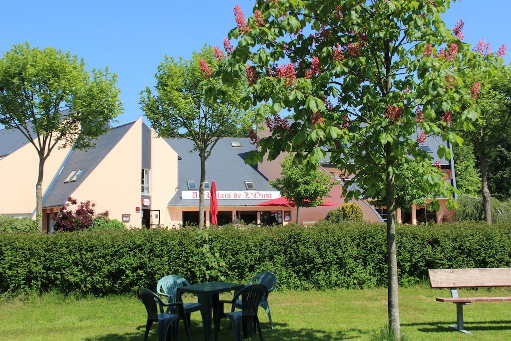 Au Relais De L'oust Hotel