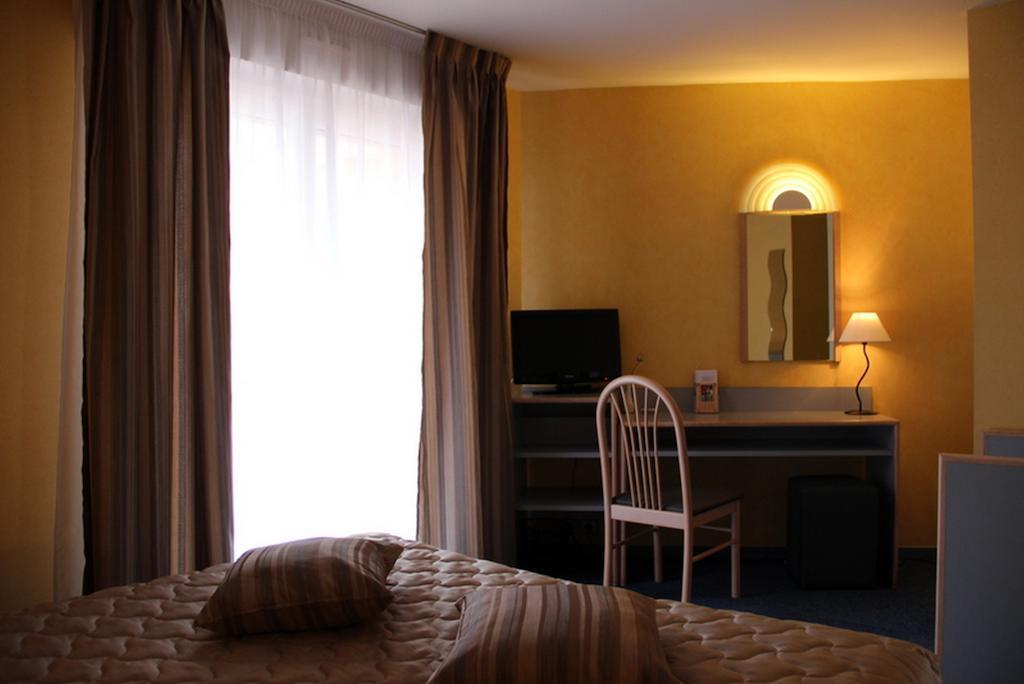 Hotel Au Relais De L'oust Lanouée