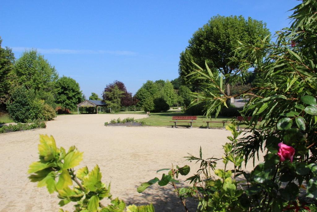 Hotel Au Relais De L'oust 3*